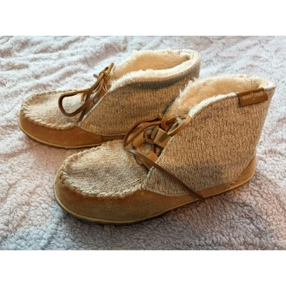 Women's Minnetonka Torrey Bootie Slippers Size‎ 7M